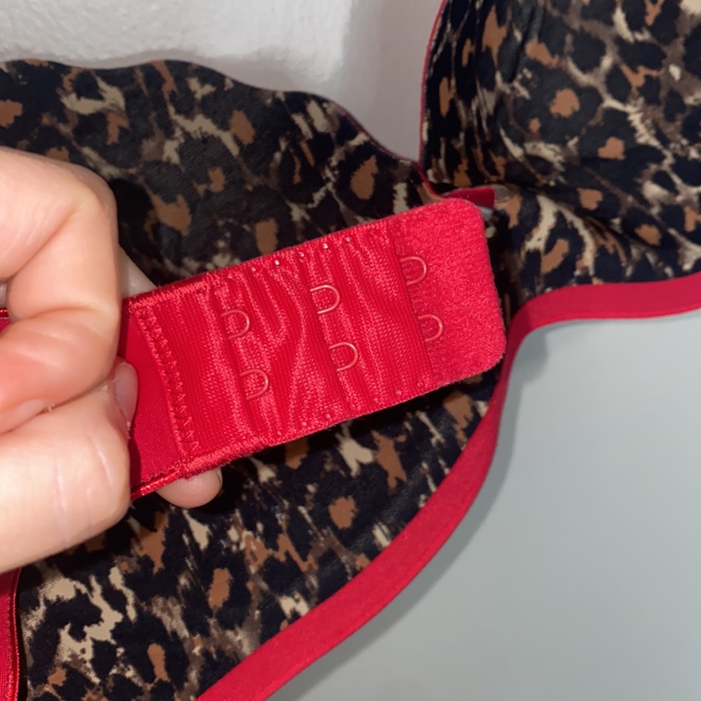 🌵Red cheetah push up bra! - Picture 6 of 6